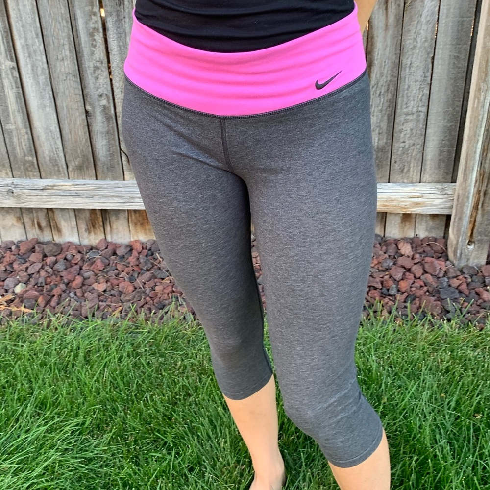 Nike Medium Dri-Fit Yoga Capris
